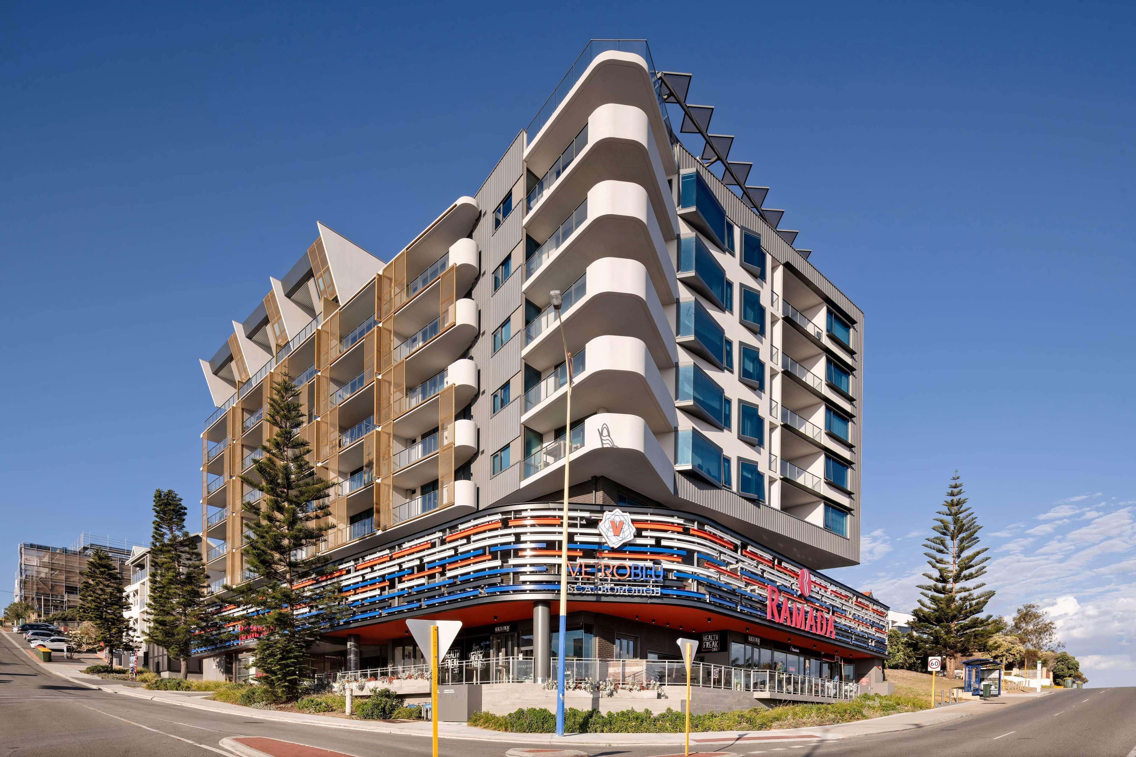 Ramada By Wyndham Vetroblu Scarborough Beach Perth Exterior foto