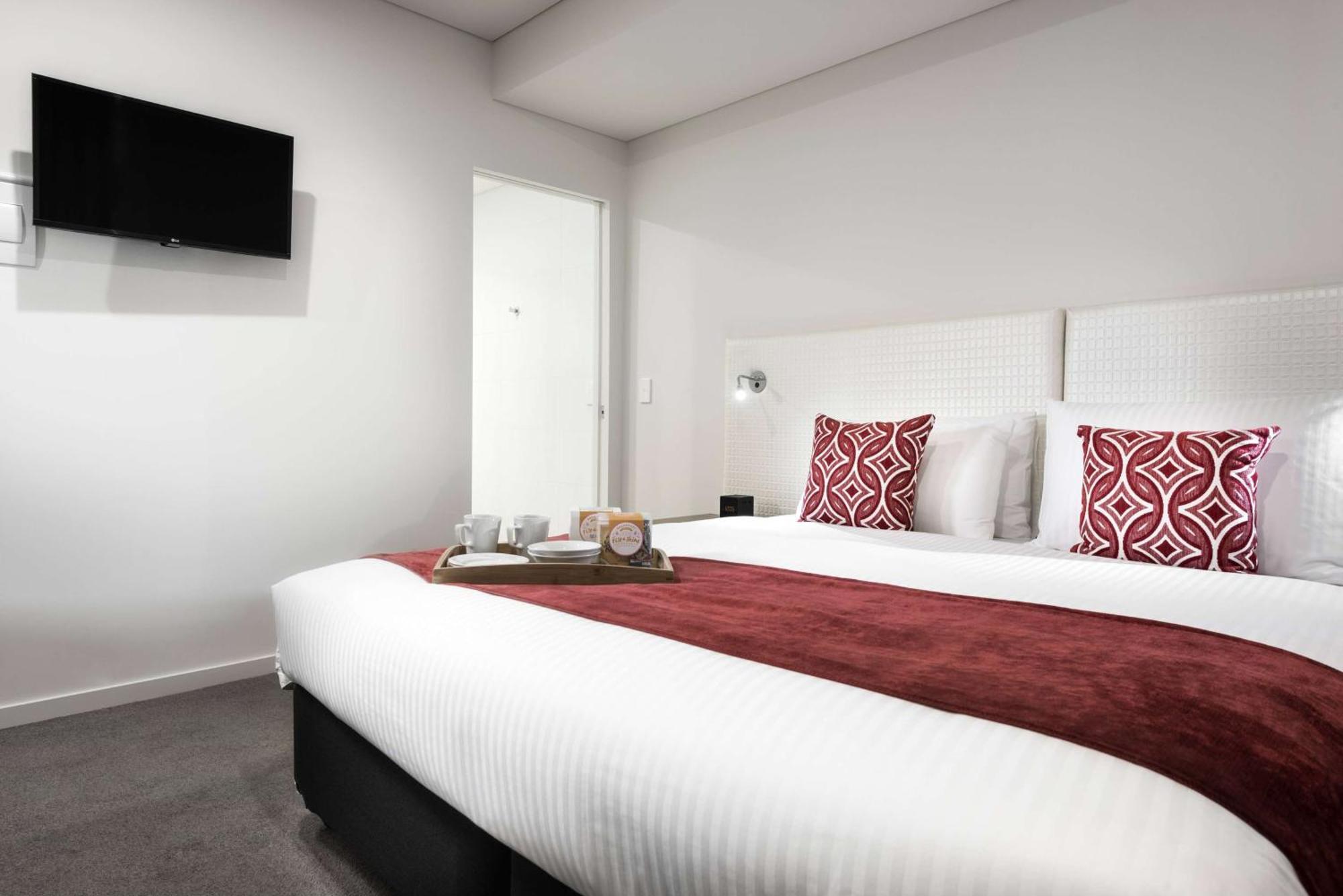 Ramada By Wyndham Vetroblu Scarborough Beach Perth Exterior foto